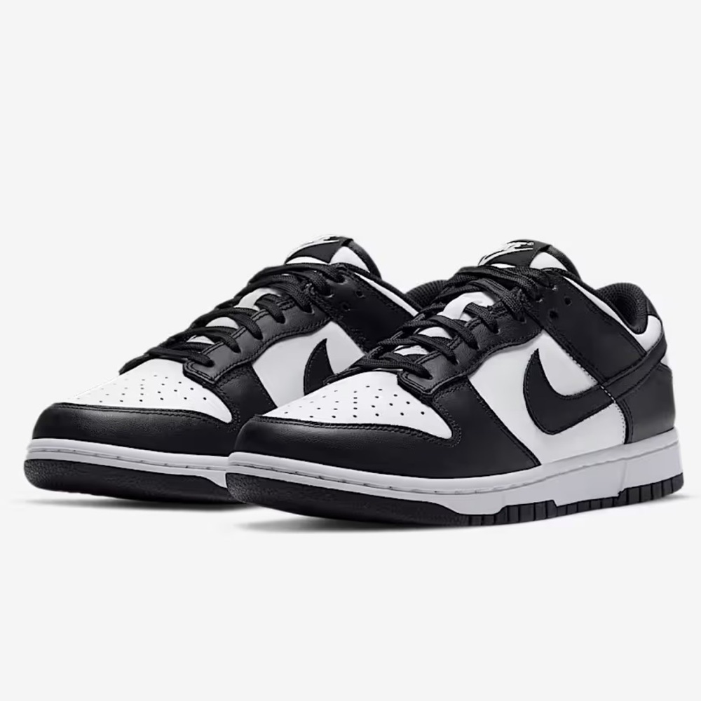 Nike Dunk Low Sneakers